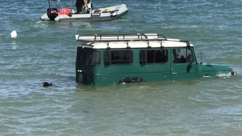 Des pêcheurs oublient leur voiture sur la plage et la retrouve...